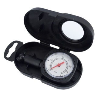 CIŚNIENIOMIERZ/ MANOMETR DO OPON - 0,5-4,5 BAR